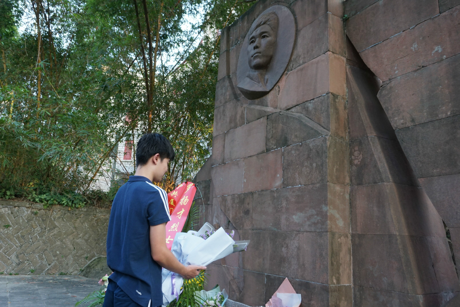 IMG_7607.JPG IMG_7607.JPG